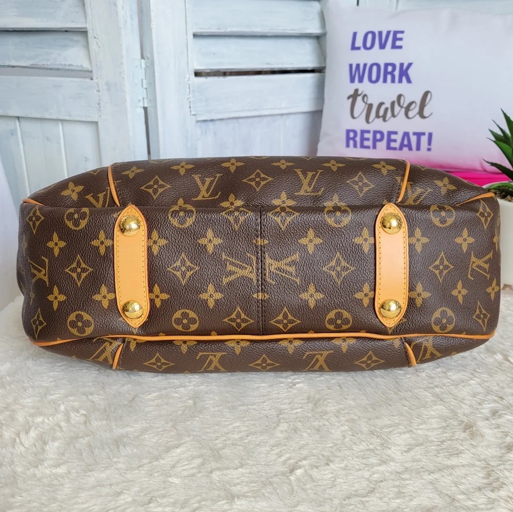 Louis Vuitton Monogram Canvas Hobo with Vachetta Leather Strap